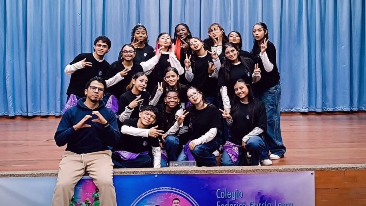 Bicampeones Del Festival De Danzas